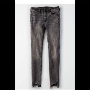 AE high rise skinny Jeggings with destroyed him